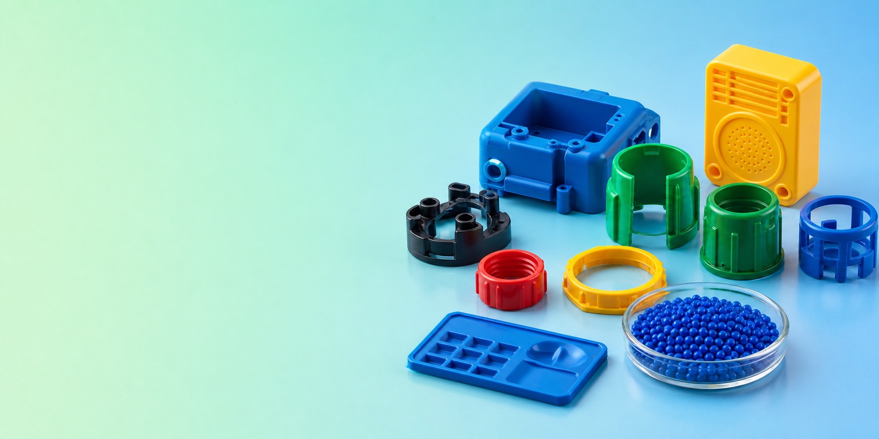 Injection molded plastic parts and masterbatch pellets
